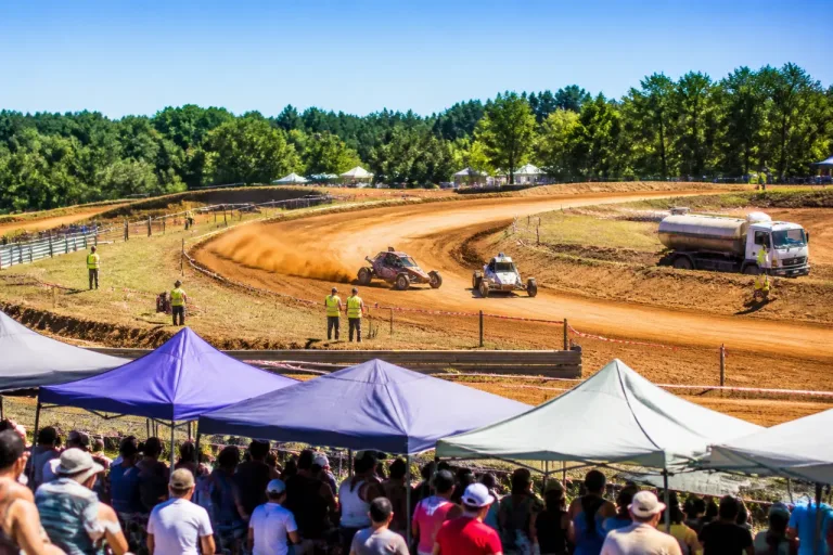 Autocross de Badefols-d’Ans: un week-end de terre battue et de ferveur populaire