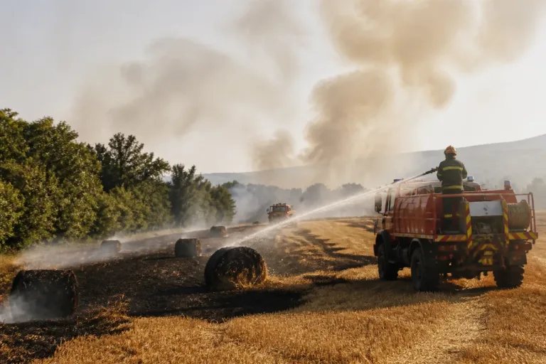 Aveyron: deux feux de récolte détruisent 10 hectares à Tournemire et Flavin