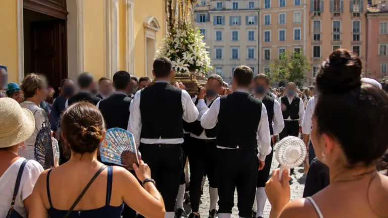 Bastia : une procession de la Saint‑Roch menée par les fidèles malgré la canicule