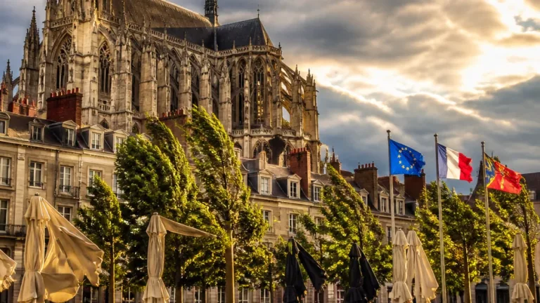 Beauvais : un samedi estival mais changeant, vent sensible en fin de journée