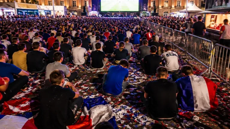 Belfort : 15 000 personnes réunies à l’Arsenal pour la demi‑finale, la fête tourne à la déception