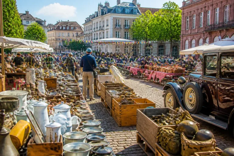 Belfort fête 60 ans de chine : retour du marché aux puces dans la Vieille-Ville