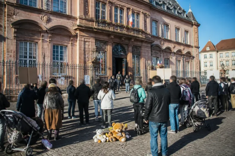 Belfort : tension dans les crèches après une journée de grève et une manifestation