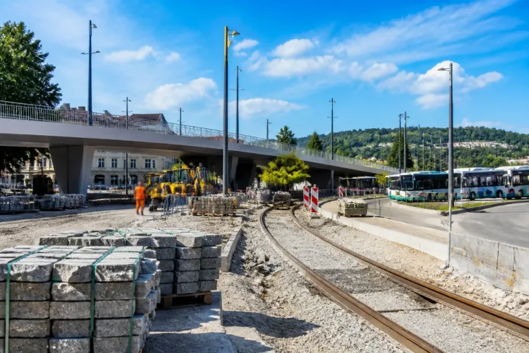 Besançon : le tram arrêté cinq semaines cet été pour achever le 4e terminus et rénover le réseau