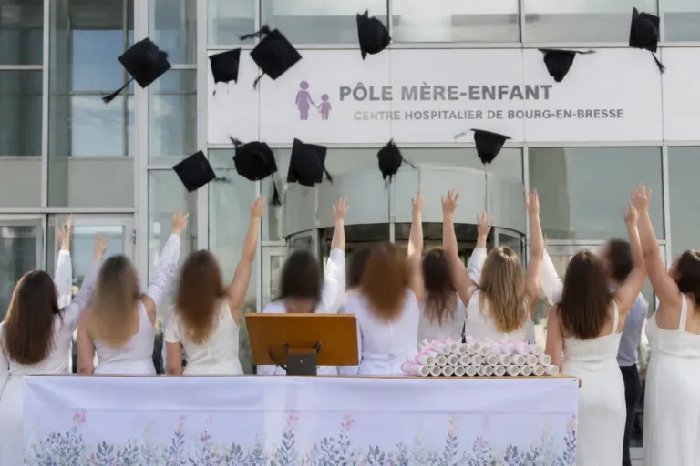 Bourg-en-Bresse : quinze nouvelles sages-femmes prêtes à renforcer le terrain