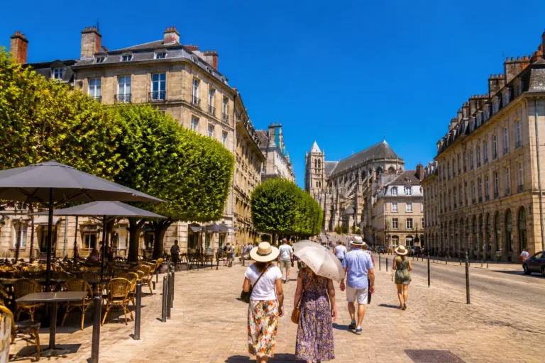 Bourges : journée dégagée et forte chaleur attendues le 6 juillet