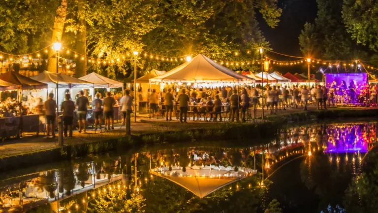 Bussières : le marché nocturne réunit producteurs, familles et musique cubaine