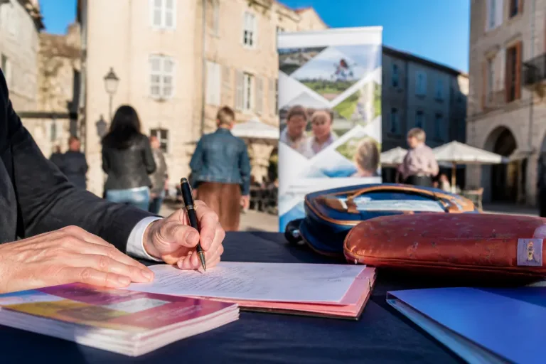Cahors : un partenariat entre le lycée Clément Marot et Ô Cahors pour rapprocher élèves et commerces
