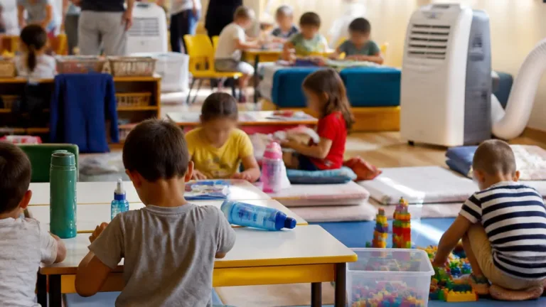Canicule : des centres de loisirs des Deux‑Sèvres accueillent les enfants dans des salles climatisées