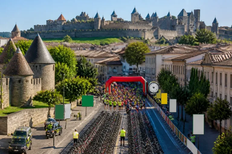 Carcassonne : la 4e étape du Tour de France s’élance vers Foix avec un profil piégeux