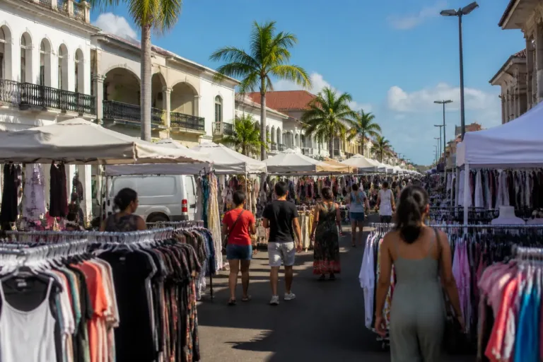 Cayenne : la braderie s'ouvre avec 150 commerçants mais une affluence mesurée