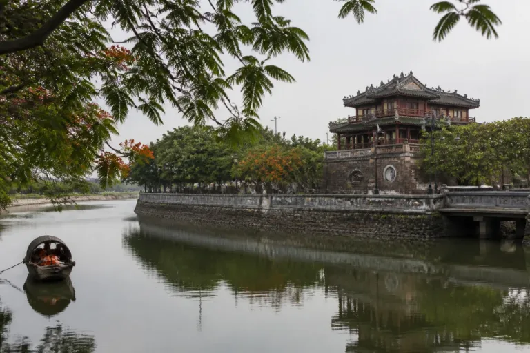 Cergy renforce ses liens avec Hué lors d’une visite officielle au Vietnam