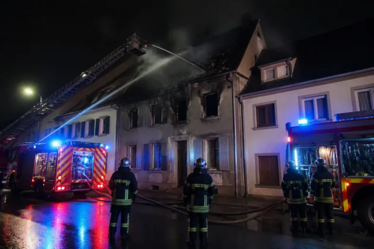 Cernay: un feu d’appartement rue du Faubourg des Vosges prive cinq habitants de leur logement