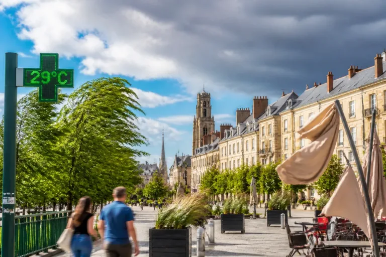 Châlons-en-Champagne: journée lumineuse, jusqu’à 29 °C et rafales à 50 km/h ce jeudi