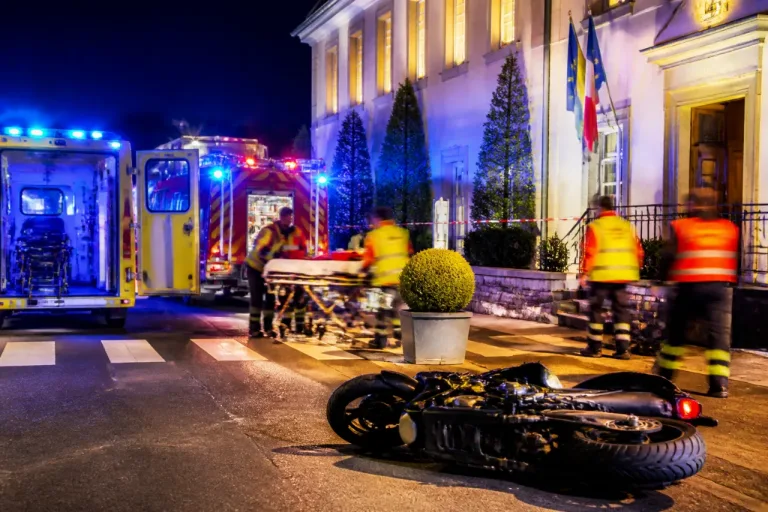 Collision à Fuissé entre une moto et un piéton : deux victimes dans un état critique