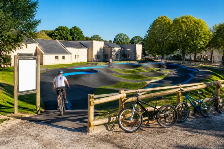 Combourg inaugure son pump track : animations et accès libre dès cette semaine