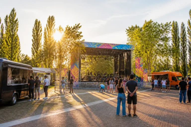 Concerts gratuits au parc Georges‑Valbon : Soolking, Meryl et DJ Abdel cet été à La Courneuve