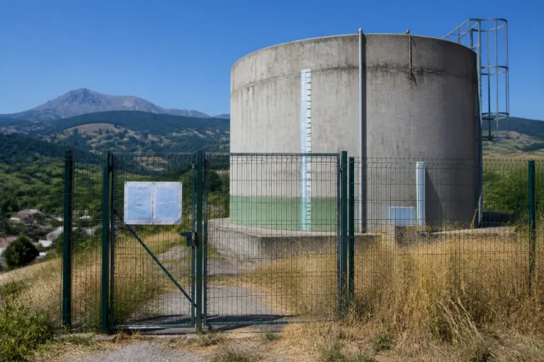 Contamine-Sarzin frôle la panne d’eau: réservoir au plus bas et appel à la sobriété