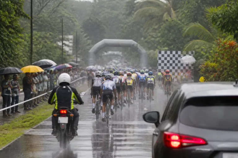 Cyclisme en Guyane : Bousquet endosse le maillot en Elite, Séranot brille, Coussi et Joseph titrés