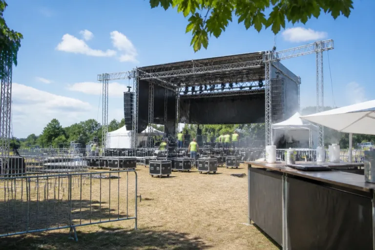 Festi’Malemort prépare la plaine des Bourriottes pour deux soirées de concerts