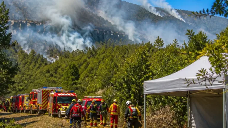 Feu du massif du Justin : l’avant du sinistre stabilisé mais la vigilance reste de mise