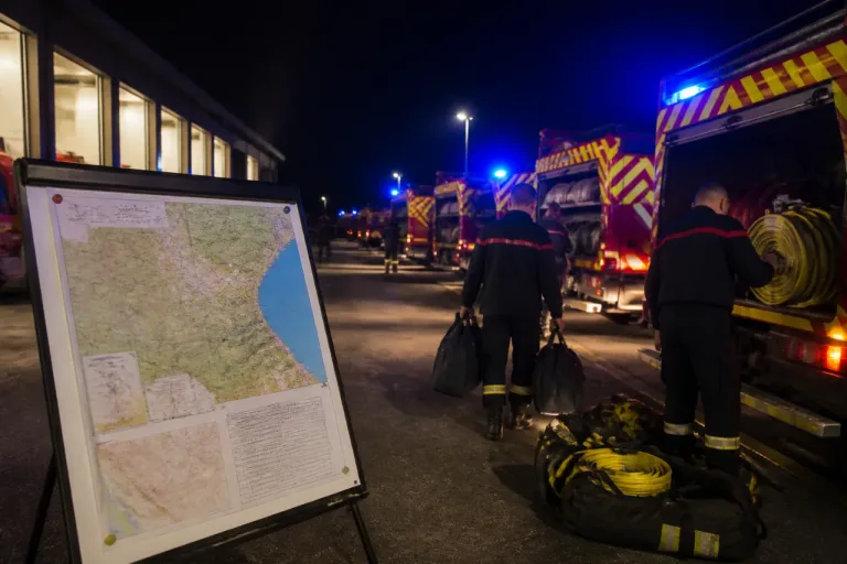Feux dans l’Aude : vingt pompiers de l’Eure partent d’Évreux en renfort pour 72 heures