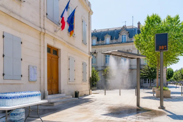 Fortes chaleurs à Lunel ce week-end : la Ville appelle à la vigilance et mobilise le CCAS
