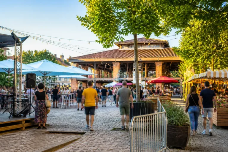Gaillac installe sa guinguette au Griffoul : Festiv’Halles anime le centre tout l’été