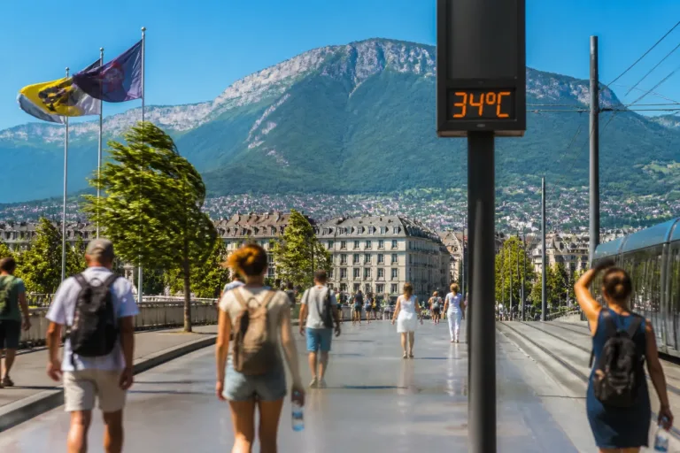 Grenoble: journée largement ensoleillée et chaleur jusqu’à 34 °C ce samedi