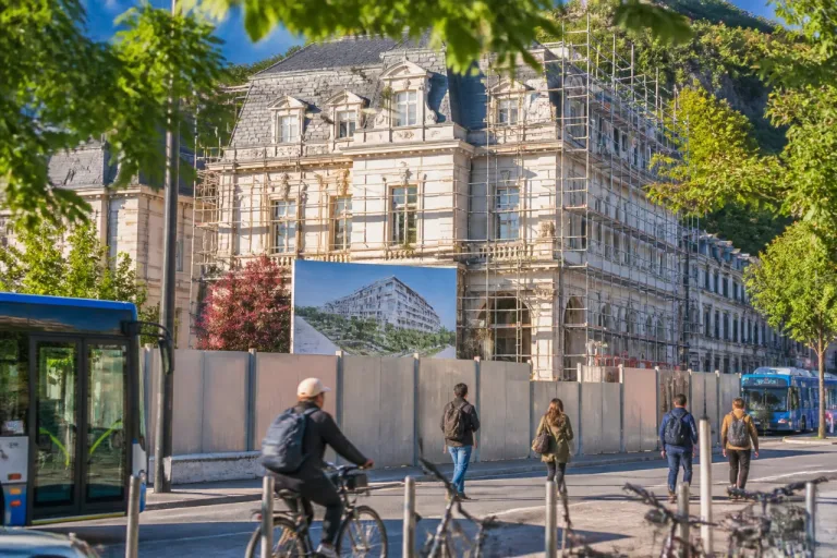 Grenoble : la villa Clément se prépare à une reconversion sociale et partagée dès 2028