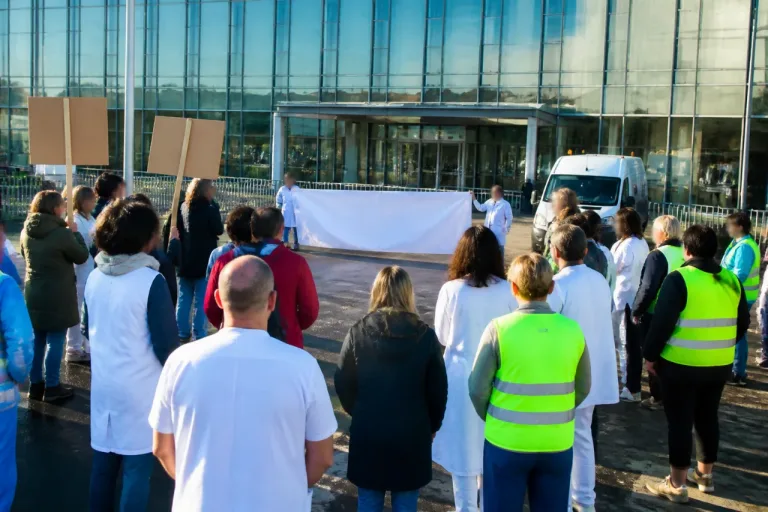 Grève au nouveau CHU de Belle-Plaine : personnels mobilisés pour faire respecter un protocole