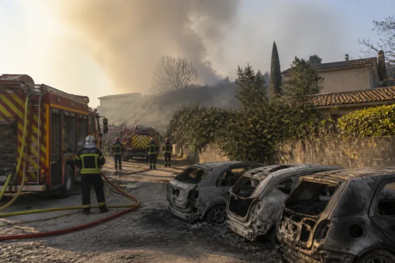 Incendie à L’Isle-sur-la-Sorgue : trois hectares ravagés, près de 100 pompiers déployés