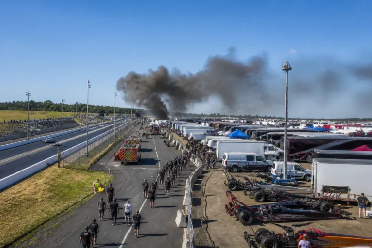 Incendie et évacuation au championnat de dragsters du Pêchereau