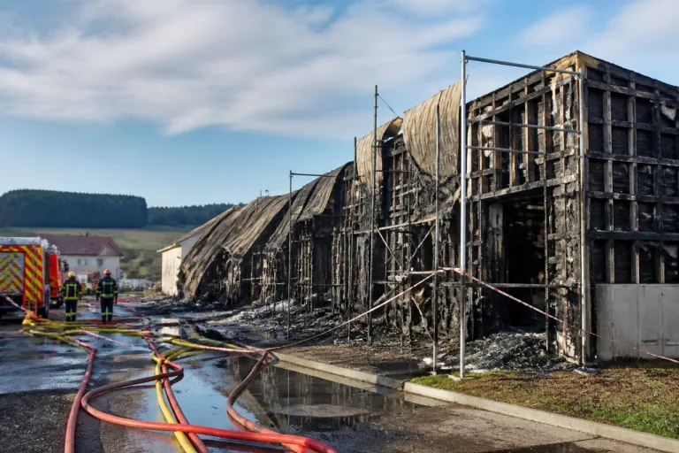 Incendie : la maternelle d’un groupe scolaire en construction détruite à Haute‑Amance