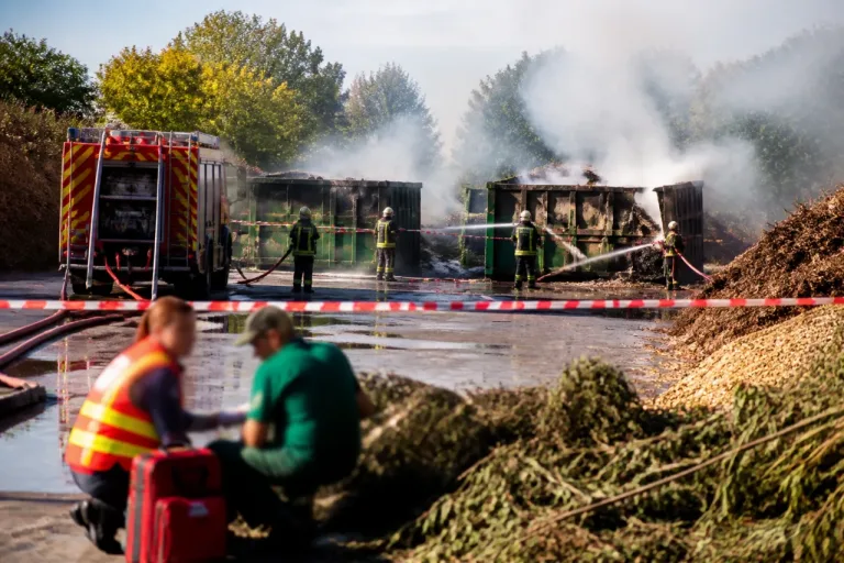 Incendie maîtrisé à la déchèterie des Vauguillettes à Sens, un salarié hospitalisé