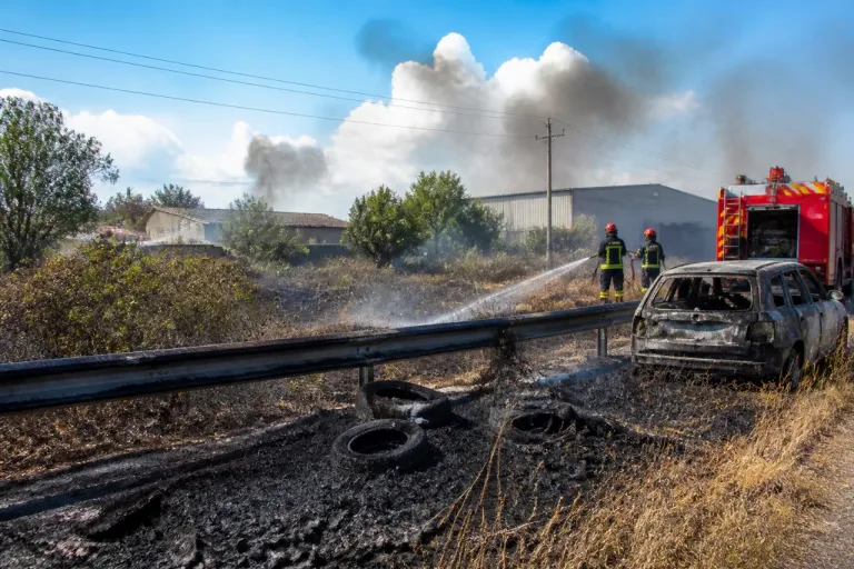 Incendie sur l’A64 à Martres-Tolosane : 10 hectares brûlés, habitations protégées