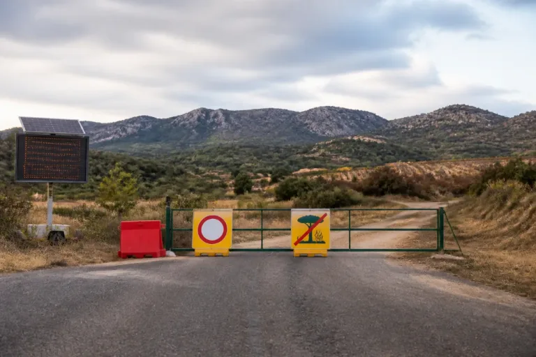 Incendies: les Corbières en rouge ce 30 juin, restrictions possibles dans les Pyrénées-Orientales