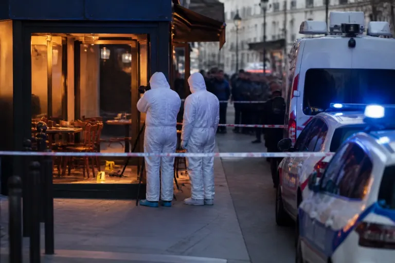 Intervention mortelle dans un restaurant du 12e: une femme tuée par un tir policier