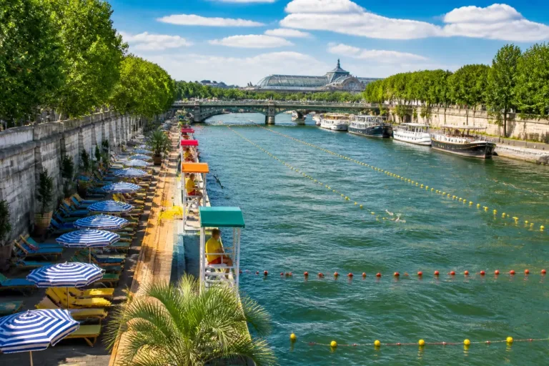 La baignade revient dans la Seine : trois sites gratuits ouverts jusqu’à fin août