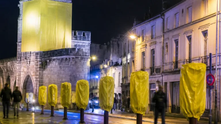 La Coordination Rurale bâche sept radars dans la Vienne pour dénoncer la « pression bureaucratique »