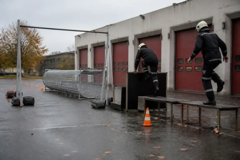 La Ferté-Macé équipe sa caserne d’un parcours pro pour doper l’entraînement des pompiers