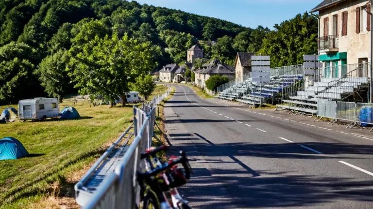 La fréquentation touristique en Corrèze recule de 1,8 % en juillet malgré le Tour de France