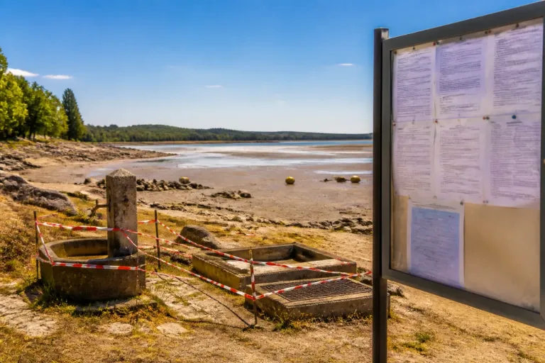 La Nièvre place plusieurs bassins en situation de crise et étend les restrictions d'eau