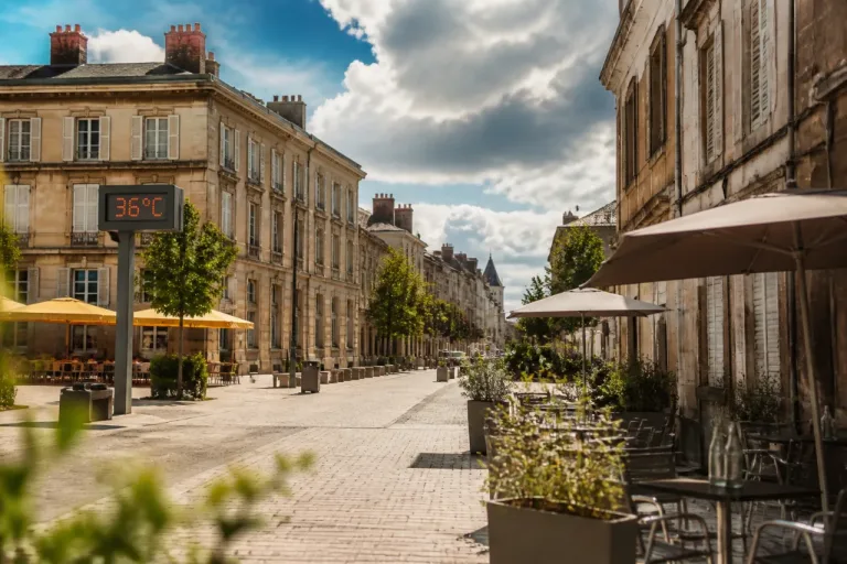 Laval : forte chaleur et nuits lourdes attendues jeudi 9 juillet