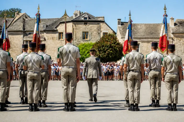 Le colonel Clément Launay prend le commandement de la 13e DBLE à La Cavalerie