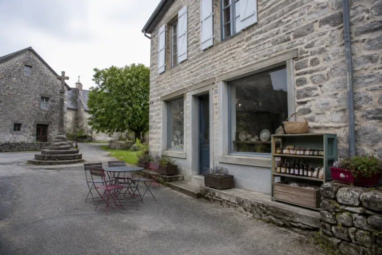 Le Cros-de-Géorand recherche des gérants pour relancer son bistrot-épicerie et son gîte