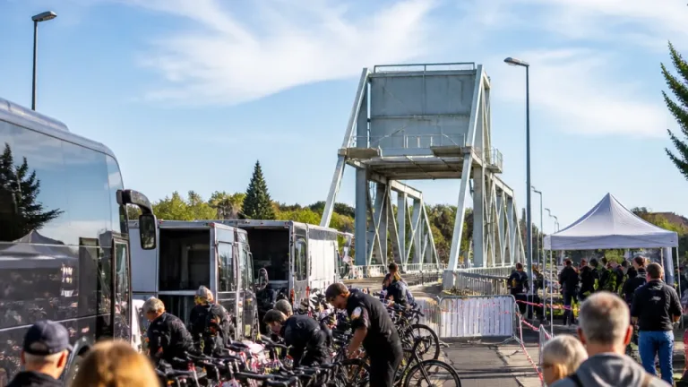 Le Tour de l'Avenir partira du Pegasus Bridge le 20 août : la Normandie accueille la 1re étape