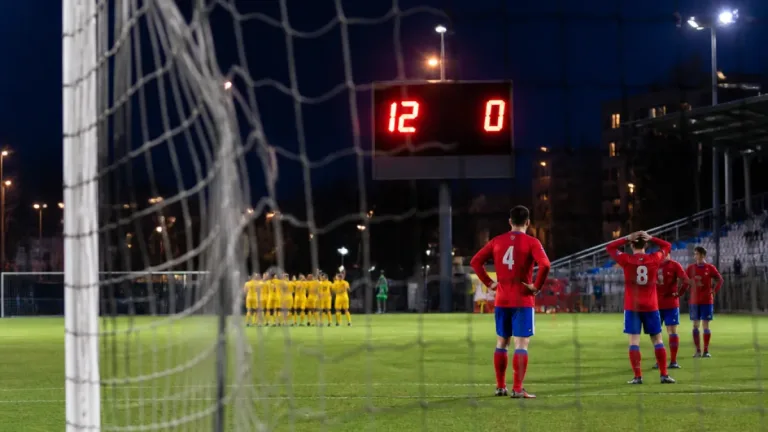 Lille : Lille Bois Blancs balayé 12-0 par Loon-Plage en Coupe de France