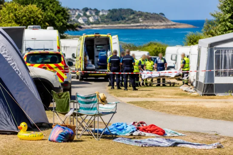 Locquirec : une femme blessée plusieurs personnes au couteau dans un camping, un pronostic vital engagé
