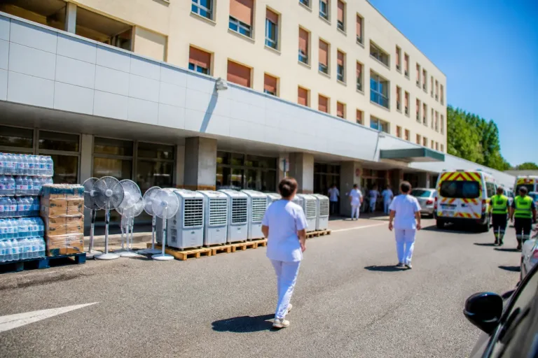 Lons-le-Saunier : l'hôpital mobilisé face à la canicule, plaidoyer pour des investissements durables